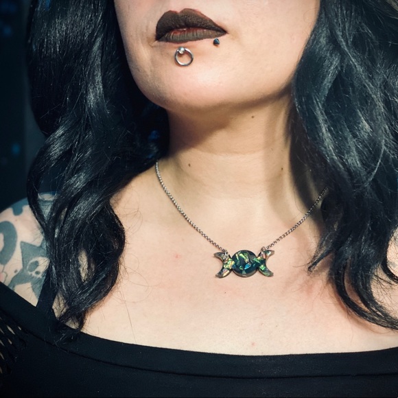 Black & iridescent glitter resin moon phase - Picture 4 of 13